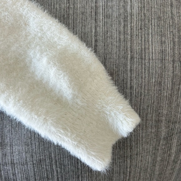 Forever 21 sweater - Picture 4 of 4